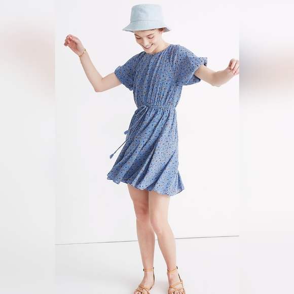 Madewell Dresses & Skirts - Madewell Button Dress PANSY FLORAL blue viscose Caliso Floral Size 6 $128